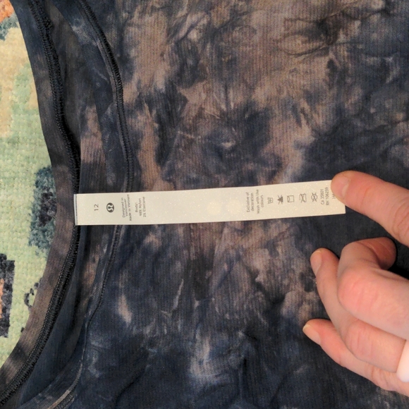 Lululemon To the Point LS *Mist NWT - Picture 4 of 4